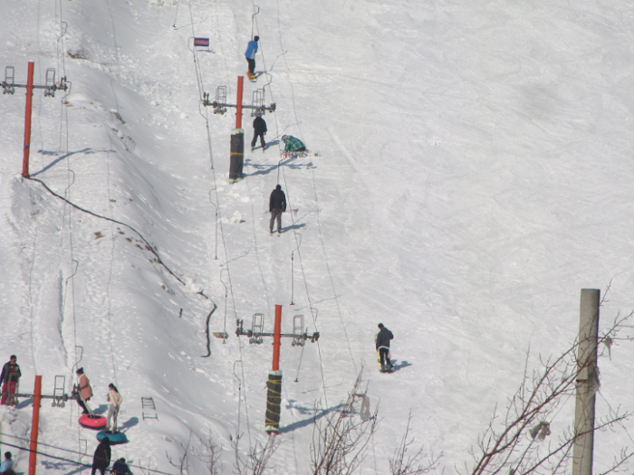 三.六盘山滑雪场